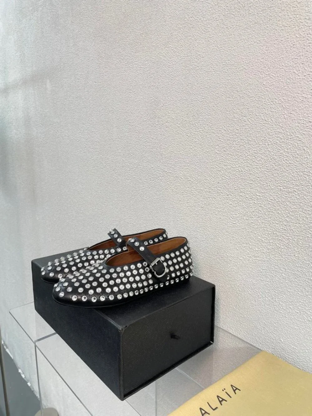Alaia Black Flats